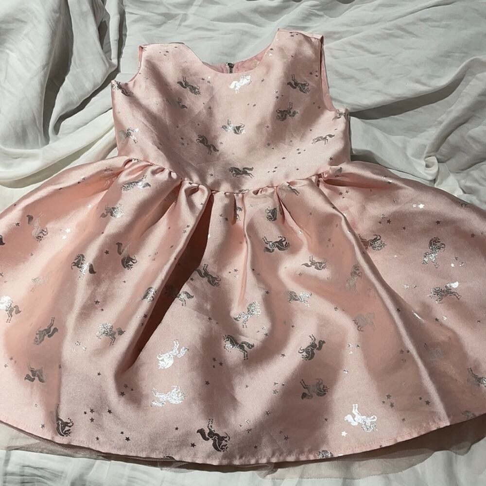 Btween 6 pink dress silver unicorns like new